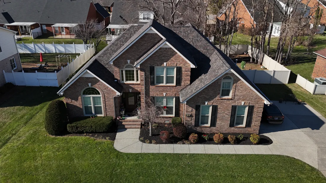 New shingle roof on a Middle Tennessee home